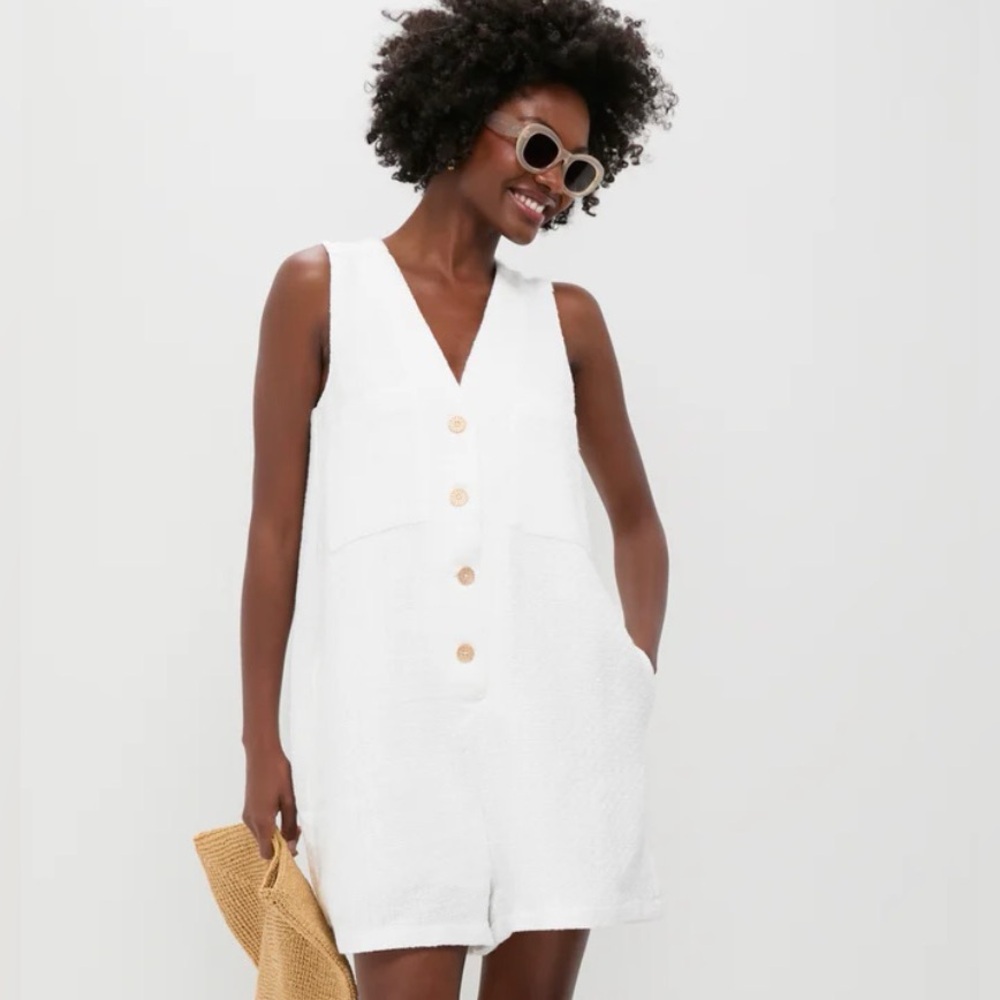 Pomander Place White Sleeveless Romper